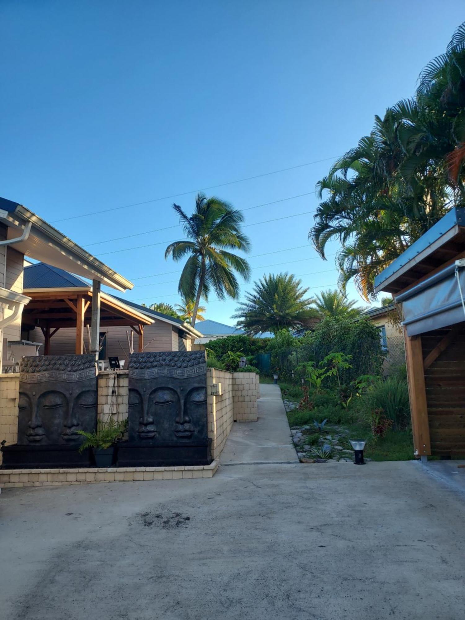 Le Petit Paradis Sainte-Rose Exterior photo